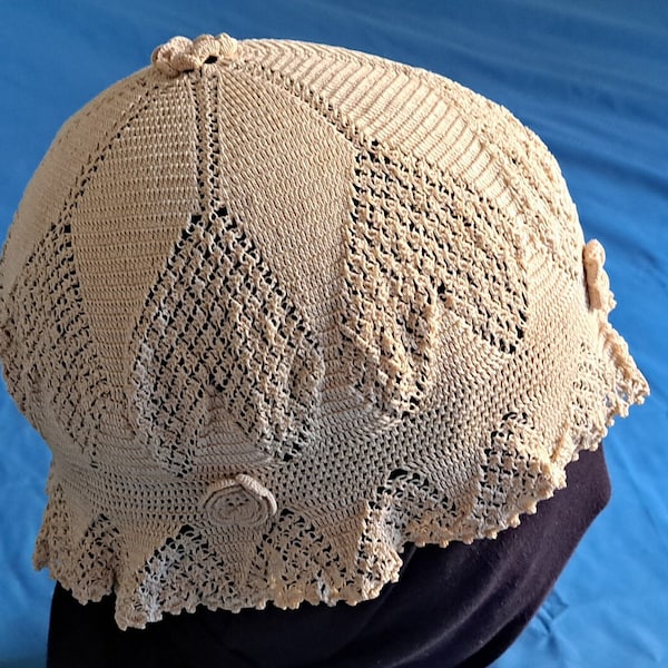 Crochet Cloche Hat