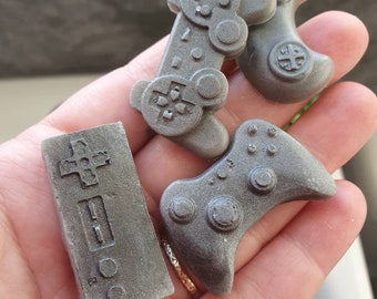 Set of 4 game controller soap