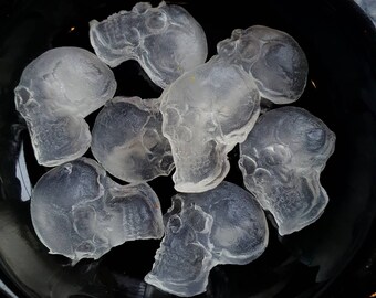 Tiny crystal skull soap ×8