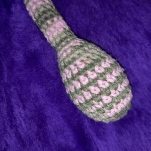 Turkey Leg Super Cute Tightly Crocheted Drumstick Ferret Pet Toy with Rattle Pink Gray imagem 5