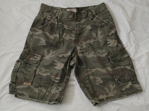 levi strauss cargo shorts