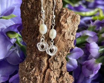 Freshwater cultured pearls | Bridal earrings | Prom night | Summer ball | June birthday | Sterling silver