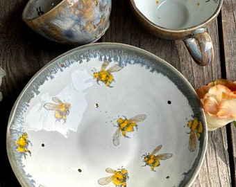 Mother gift set Bowl mugs handmade porcelain bumblebee painting miso bee porcelain painting bowl golden dishes