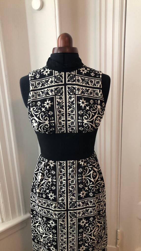 Vintage 1970s Black & White Asian-Inspired Dress