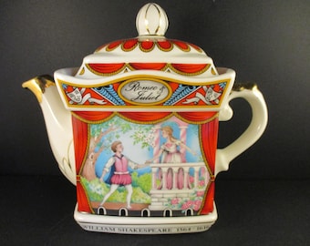 Sadler vintage teapot, Sadler Romeo and Juliet teapot, Sadler  Teapot, Shakespeare teapot, Antique teapot, vintage chinaware