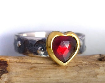 Be my valentine, 24K gold, sparkling garnet heart ring, silver ring garnet, 999 gold, gold ring garnet, fine gold, statement ring