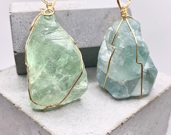 Green Fluorite Necklace Fluorite Pendant Natural Crystal Healing gold Wrapped Unusual Zodiac Birthday Gift May Taurus Gemini