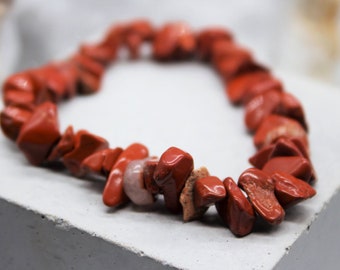 Red Jasper Chipstone Bracelet Red Jasper Bangle Crystal Healing Bracelet Jasper Stone Zodiac Birthday Gift May Taurus Gemini