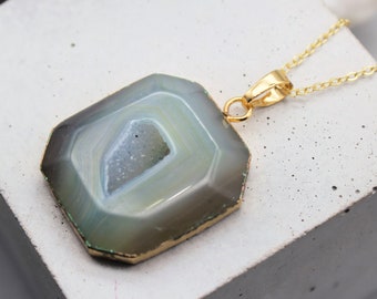 Green Agate Pendant Blue Agate Necklace Crystal Necklace Crystal Pendant Druzy Pendant Zodiac Birthday Gift May Taurus Gemini