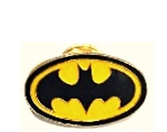 Batman  signal  Vintage Enamel Pin: licensed,  Batman comic , bat call signal, comic badge