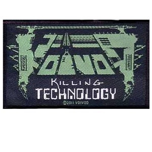 Peut inclure: Patch brodé noir et vert avec le nom du groupe "Voivod" en lettres blanches et le texte "Killing Technology" en lettres blanches. Le patch comprend également le symbole de copyright et l'année 2011.