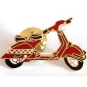Scooter vintage  rare pin badge from the 80&#39;s