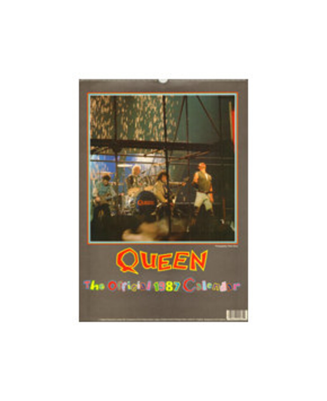 クイーン オフィシャルカレンダー 1987 il_1080xN.1118106661_3da7.jpg