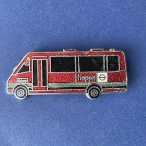 Vintage Hoppa Bus Pin badge public service airport , transport