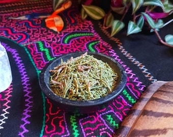 Biologico / Raccolto selvatico / FOGLIE DI CEDRO / 28 g / Cerimonie / Pulizia / Meditazione / Energia negativa / Purificazione / Quattro direzioni