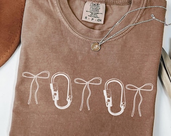 Rock Climbing Shirt, Bouldering Tee, Adventure Tee, Womens Climbing Shirt, Rock Climbing Tee, Rock Climbing Gifts for Her, Outdoorsy Tee