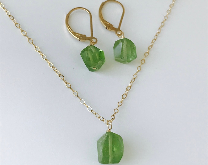 Tiny Peridot Set Peridot Necklace Peridot Earrings Peridot Necklace Layering Necklace August Birthstone August Birthday Minimalist Necklace