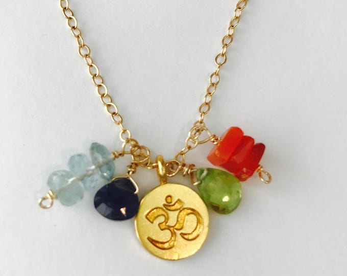 Om Necklace Chakra Necklace Yoga Necklace Peridot Necklace Lolite Necklace August Birthstone Gold Aum Necklace Healing Gemstone Jewelry