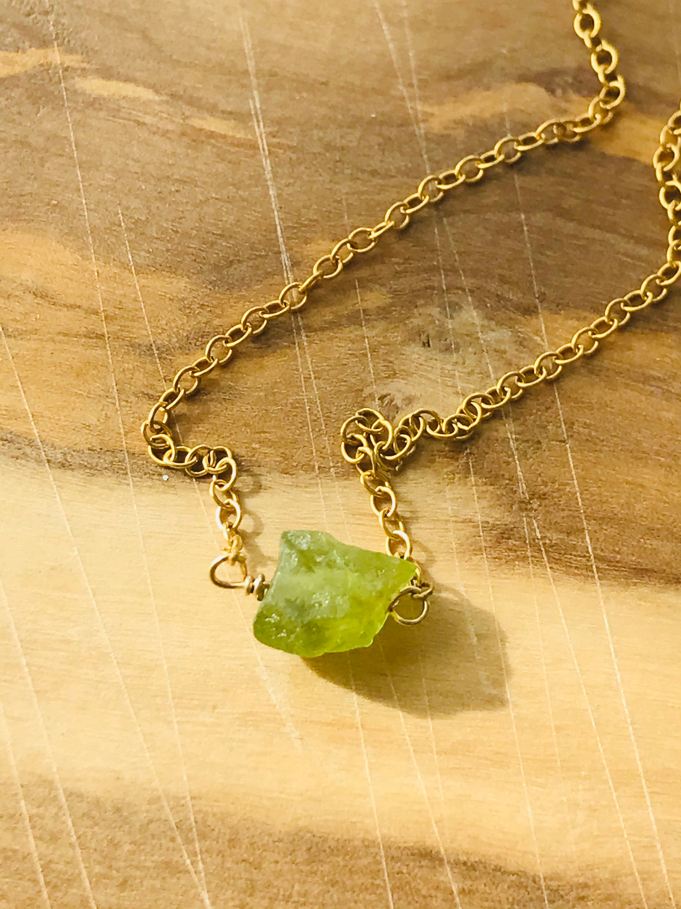 Raw peridot pendant online