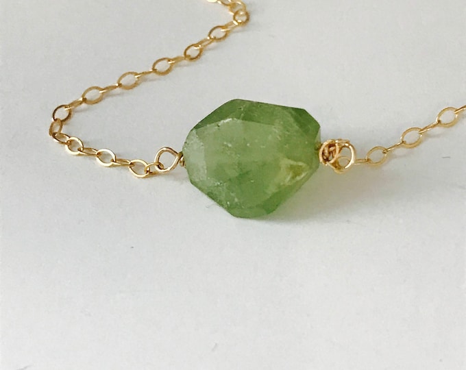 Tiny Peridot Necklace Raw Peridot Necklace Natural Peridot Necklace Layering Necklace August Birthstone August Birthday Minimalist Necklace