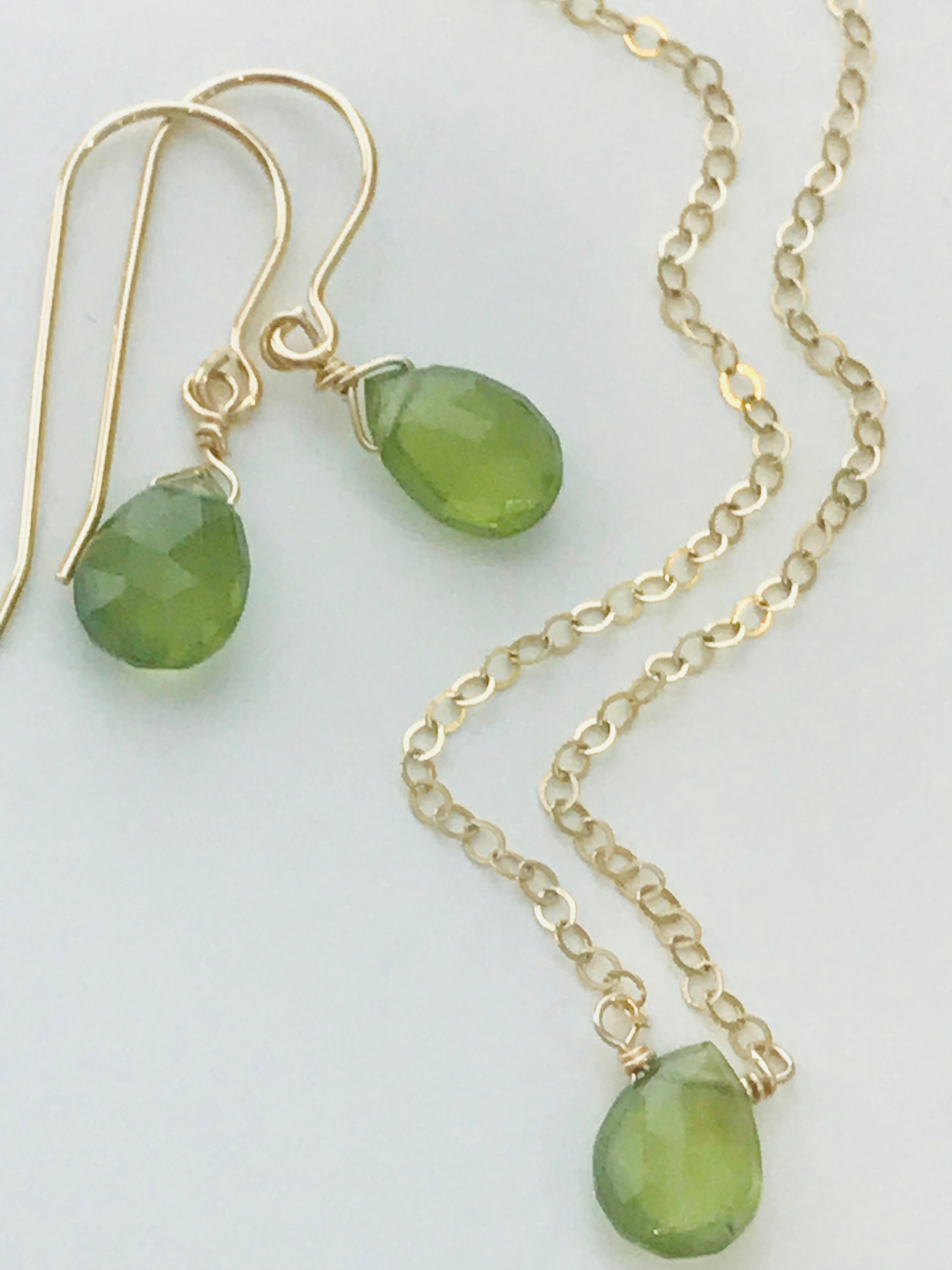 Peridot birthstone earrings Clearance