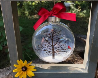 Cardinal Memory Ornament: 4 inch Glass Disc with Glitter