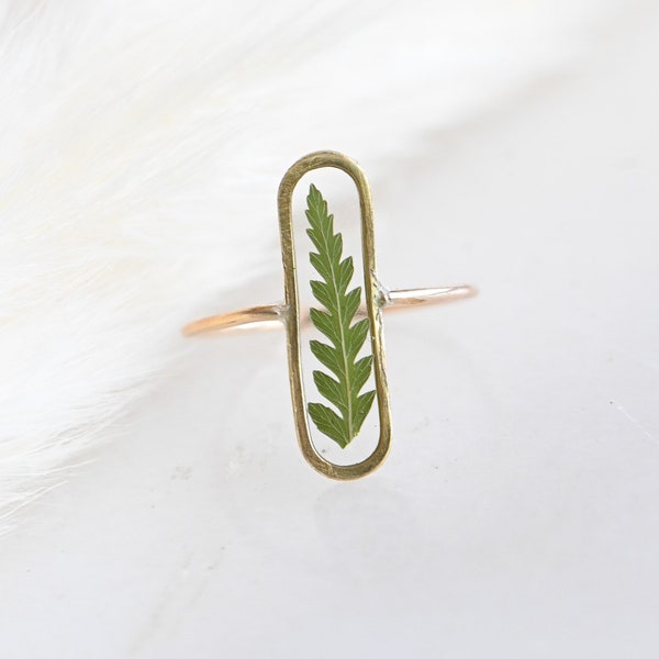 Fern Ring, Real Flower Ring, Pressed Leaf Ring, Dried Fern Ring, Resin Jewelry, Plant Ring, Chunky Ring, Botanical Jewelry, Natural Ring