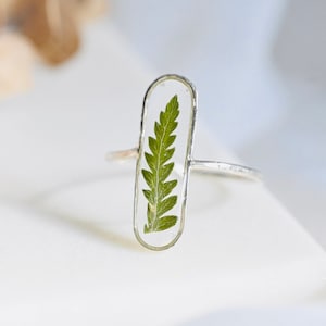 Fern Ring, Extravagant Ring, Silver Fern Jewelry, Resin Garden Ring, Botanical Jewelry, Dried Fern Ring, Boho Jewelry, Fairytale Ring