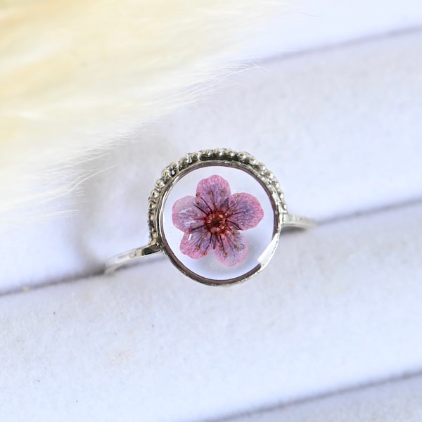 Dried Flower Ring, Purple Blossom Flower Ring, Pressed Plant Jewelry, Silver Floral Ring, Minimalist Ring, Elven Ring,Artsy Jewelry,Eclectic