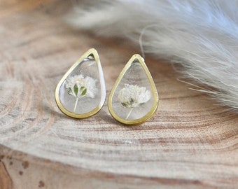 Pressed Flower Studs, Resin Earrings, Teardrop Earrings, Real Flower Jewelry, Floral Earrings, White Flower Studs, Advent Gift,Mentalgardens