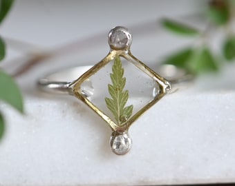 Gedroogde varen ring, Boho minimalistische ring, hars plant ring, sterling zilveren ring, geperst varen ring, botanische sieraden, fairy sieraden, cadeau