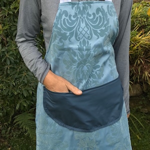 Luxury full apron with velvet flocked fabric and embroidered French neck strap
