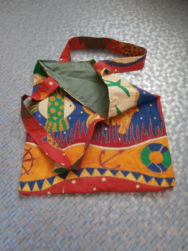Tote bag in tropical fish design
