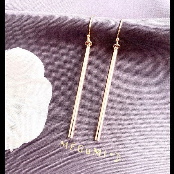Simple Round Bar Earrings. 14K Gold Filled Vertical Stick Earring.Dainty, Minimalistic, Elegant, Sleek, Everyday Earrings