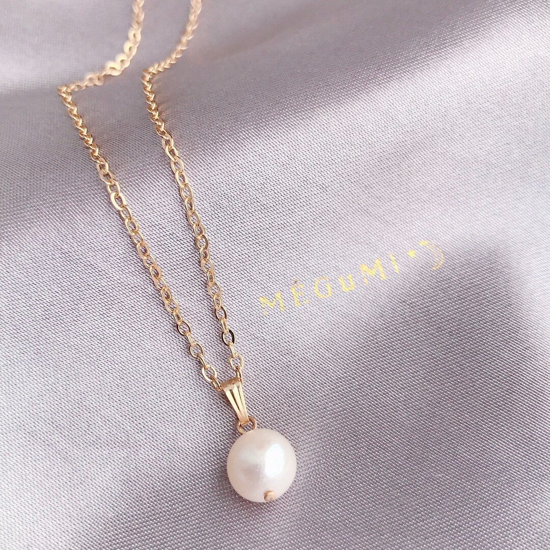 垂れ下がる淡水真珠のネックレス。14K ゴールドフィルドネックレス。8