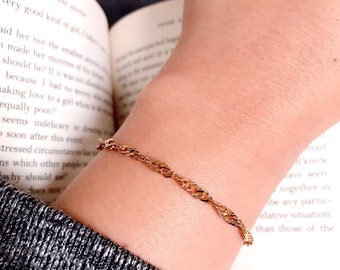 ROPE CHAIN BRACELET 14K Gold-Filled Curb Chain. Simple And Dainty Minimalistic Stacking Bracelet. Layering Bracelet