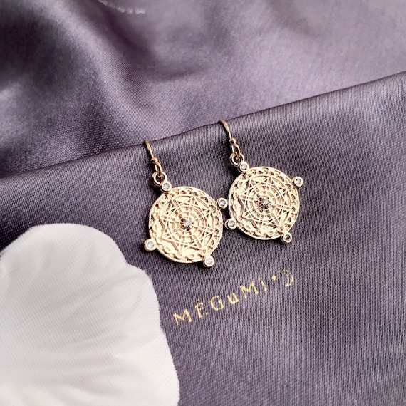Magic Circle Coin Earrings, 14K Gold Mandala Jewellery, Gold Medallion Charm, Dainty Gold Earring, Witch Circle, Pentagram, Wicca, Compass