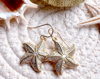 Sparkly Gold Starfish Earring. 14K Gold Earrings. Dainty / Minimalistic / Everyday Earrings / Sea creature / Summer Earring / Beach Earring