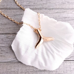 Whale Fin Necklace 14K Gold-Filled. Gold Dolphin Tail Charm, Mermaid Tail Pendant, Dainty Minimalist. Layering Necklace. Lucky Charm