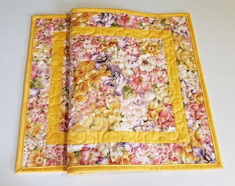 Quilted Spring / Summer Table Topper /  Mini Runner / Mini table topper / Spring /Summer mini table runner / chest of drawer topper