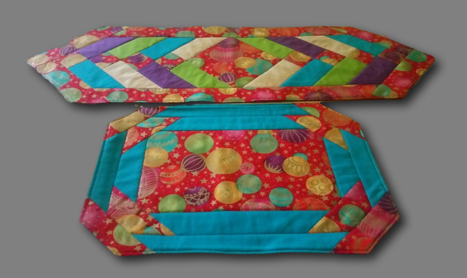 Quilted Christmas Table Runner and Place Mats Etsy