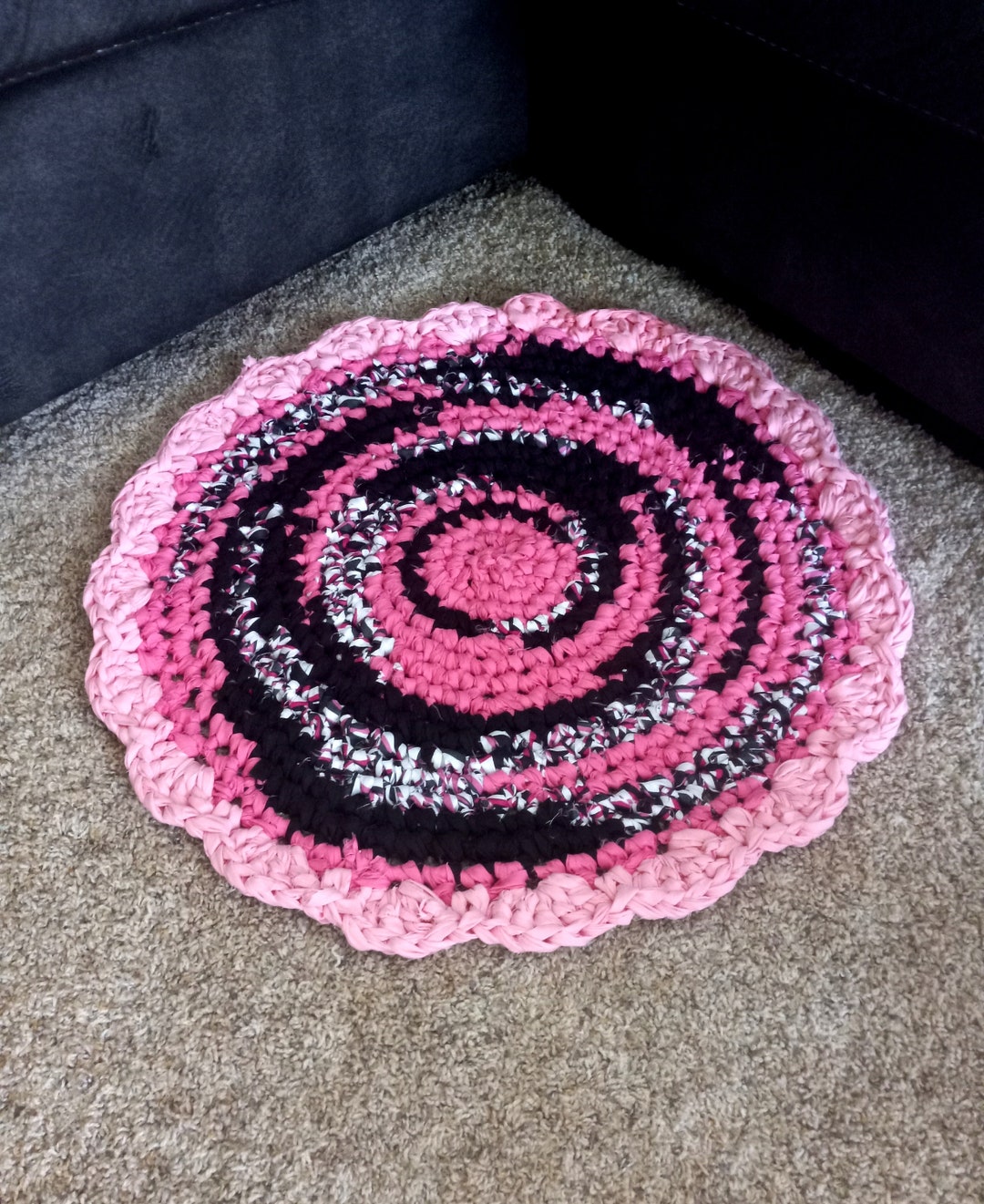 24 Round Rag Rug, Pink/black/white, Crocheted Country Style Rag Rug, Accent Rug Etsy