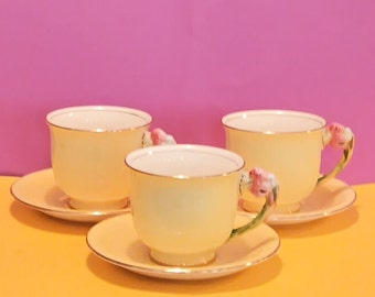 Royal Winton, TIGER LILY, Set of 3 Espresso Cups and Saucers, excellent condition. 1940s.