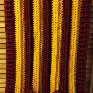 Crochet Shawl with Pockets