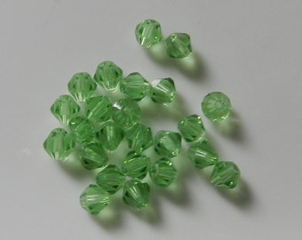 4mm Bicone Faceted  Apple Green Loose Crystal 50 Beads V5439