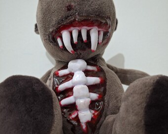 Muñeca de terror de rinoceronte zombi OOAK hecha a mano, estilo gótico espeluznante