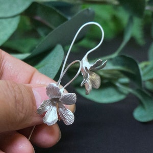 Violet silver earrings, February birth flower, silver floral earrings, cast flower series, statement earrings, valentines day, gift for her