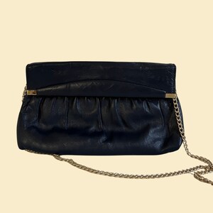 70s blue leather shoulder bag by Andé, vintage handbag with chainlink shoulder strap