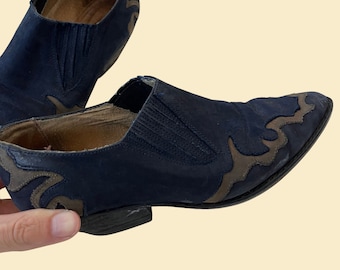90s Guess size 6 ankle boots, Guess by Georges Marciano, vintage blue and black suede ankle booties / shoes