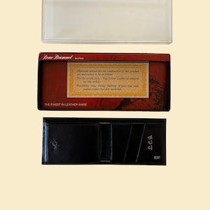 Cartera de cuero negro de los años 70, billetera vintage de cuero plegable para efectivo y tarjetas para hombre de Beau Brummel, nueva de antiguo stock.